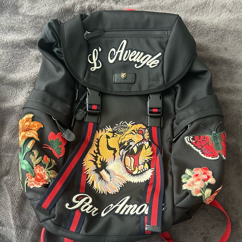 Gucci Black Backpack with Embroidered Tiger